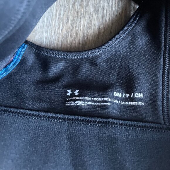 Under Armour Sports Bra - Picture 3 of 4